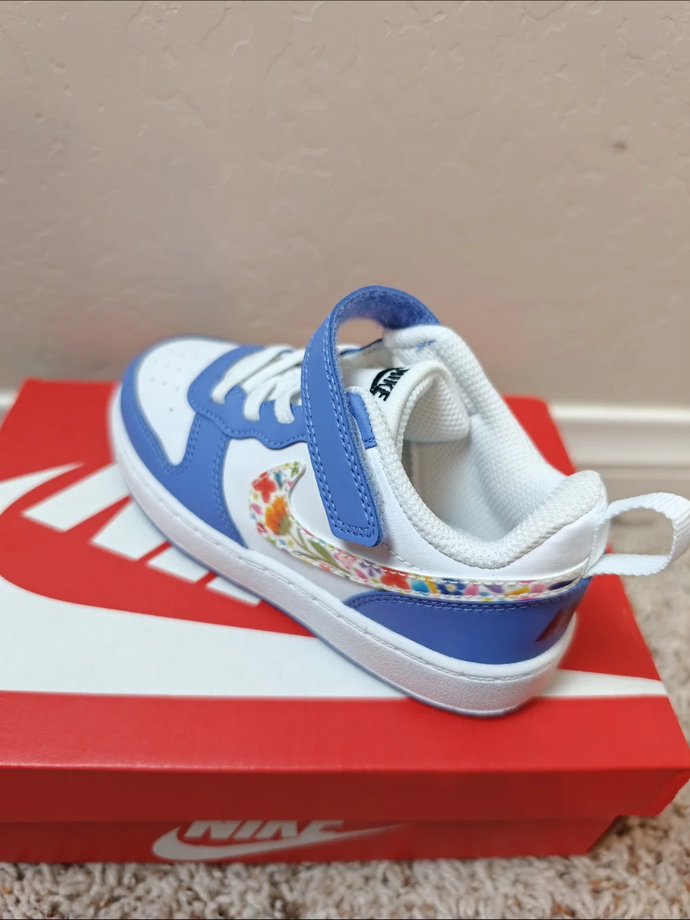 Nike White & Light Purple W/ Floral Swoosh Kids Sneakers Court Borough Low FL